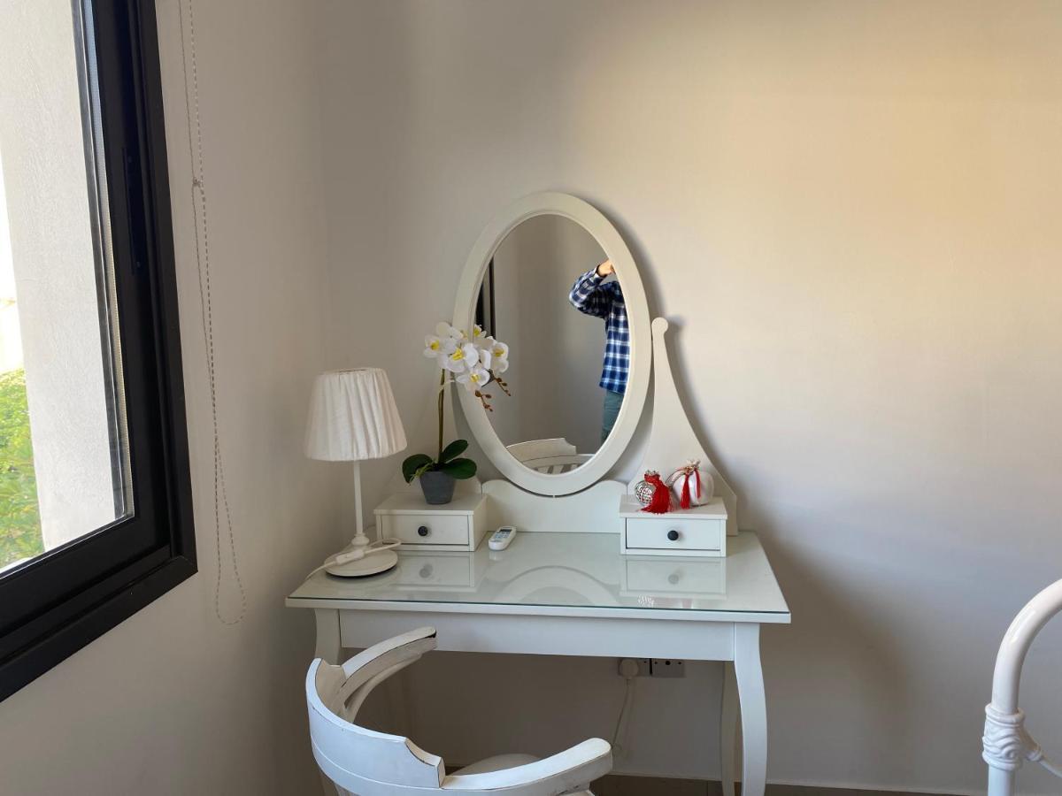 לרנקה Two Bedroom Duplex :Mountain And Sea View מראה חיצוני תמונה